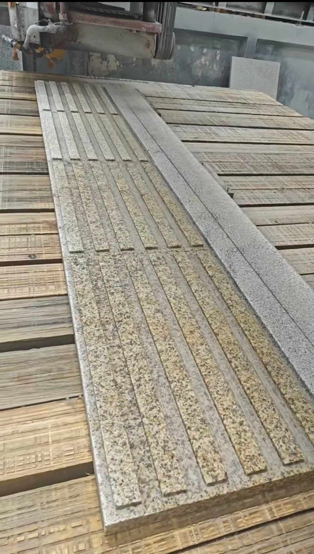 南通黄金麻盲道石 盲条