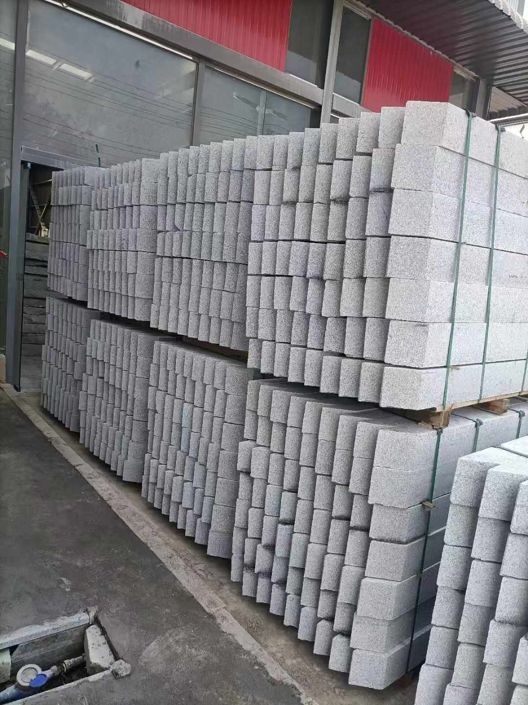 南通芝麻白树围石 树池